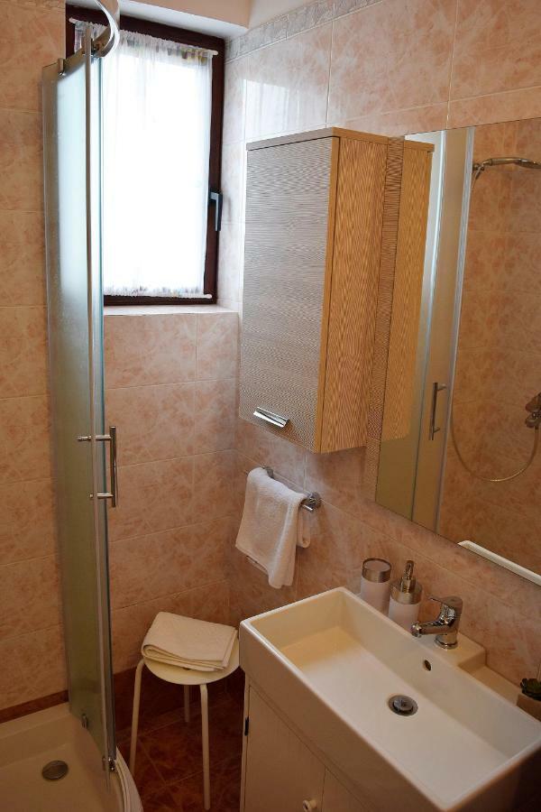 Apartments Jenny Novi Vinodolski Ngoại thất bức ảnh